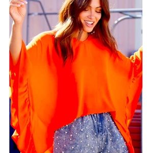 FANTASTIC FAWN NWOT BRIGHT ORANGE PONCHO